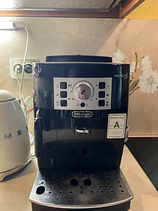 Kohvimasin DeLonghi Magnifica S ECAM21.112.B. (3 foto / 3)