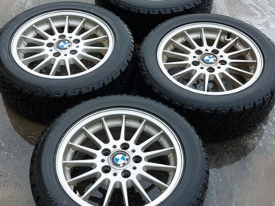 BMW E46 veljed