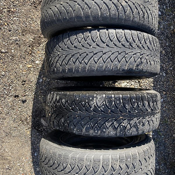 Naastrehvid nokian 15/195/65(4tk)