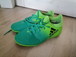 Adidas puutsad s. 32 (3 foto / 3)