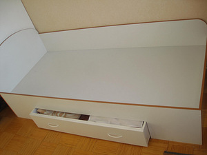 Voodi + madrats (2 foto / 3)
