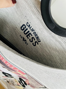 GUESS pluus s.122/128. Nagu uus! (2 foto / 5)