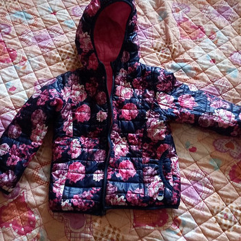 Продам куртку 104