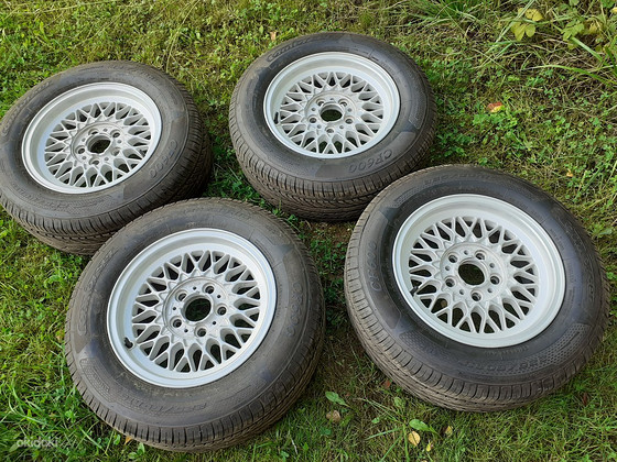 BMW E32/E34 15" veljed + rehvid