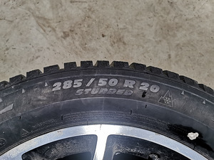 Резина + диски 285/50/20 (3 фото из 7)