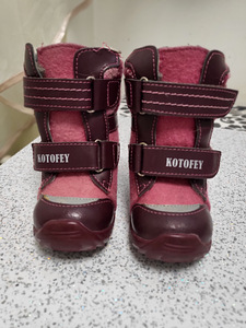 Обувь (2 фото из 2)