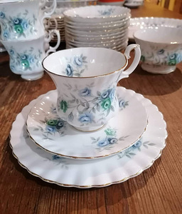 Royal Alberti serviisikomplekt (1 фото из 2)