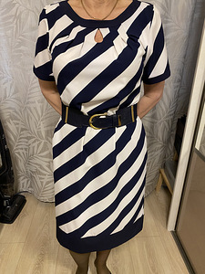 Платья 40/42 (5 фото из 5)