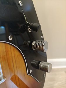 Uuendatud Fender Squier Vintage 72 Telecaster Thinline (5 фото из 10)