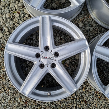 Диски r18 Dezent 5x112