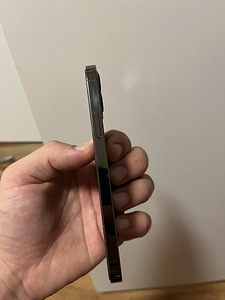 iPhone 12 Pro с двойной SIM-картой (2 фото из 7)