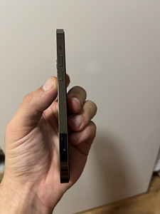 iPhone 12 Pro с двойной SIM-картой (4 фото из 7)