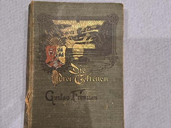 Очень старая книга 1904 года