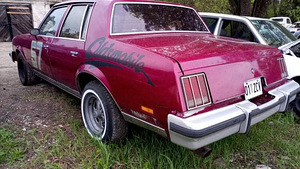 П/О Oldsmobile Cutlass LS Sedan '80 (3 фото из 8)
