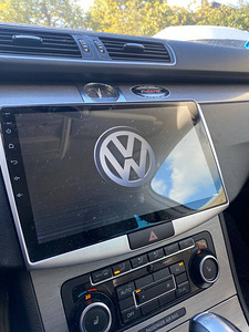 Android 2 din volkswagen skoda (2 foto / 10)