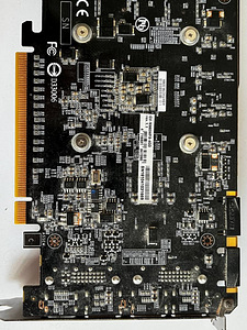 Видеокарта Gigabyte GeForce GTX 980 Windforce 3X / 4GB GDDR5 (6 фото из 7)