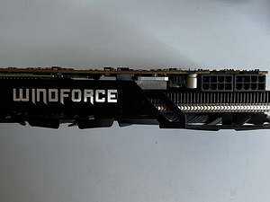 Видеокарта Gigabyte GeForce GTX 980 Windforce 3X / 4GB GDDR5 (7 фото из 7)