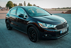 Linnamaastur DS 4 CROSSBACK 1.6 Blue-hdi (2 foto / 14)