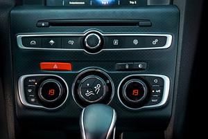 Linnamaastur DS 4 CROSSBACK 1.6 Blue-hdi (5 foto / 14)