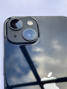 iPhone 13 256 (2 foto / 4)