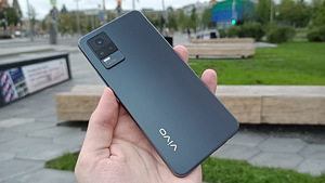 Телефон vivo V21e 8gb+4 128gb (2 фото из 2)
