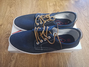 Uued Lee Cooper jalatsid 42(8) (1 foto / 7)