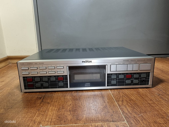 Revox B225 Compact Disc Player.