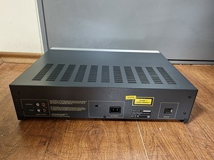 Проигрыватель компакт-дисков revox B225. (3 фото из 3)