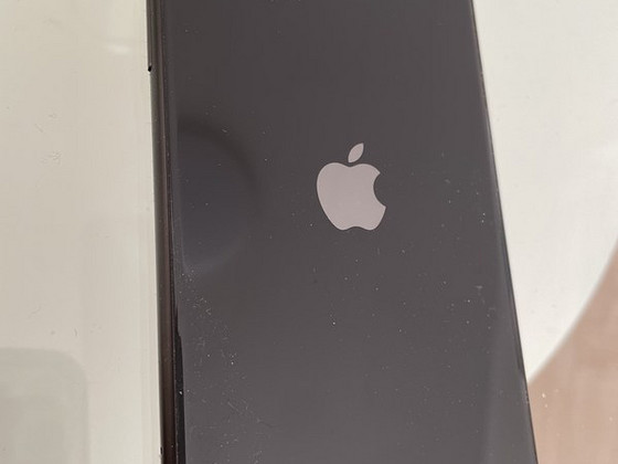 iPhone 11 черный