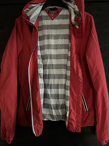 TOMMY HILFIGER куртка (новая) (3 фото из 3)