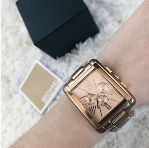 Часы Michael Kors (2 фото из 7)
