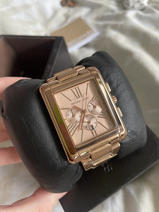 Часы Michael Kors (4 фото из 7)