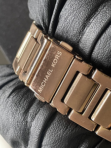 Часы Michael Kors (7 фото из 7)