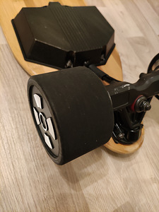 WowGo 2S Elektrirula tippkiirusega 38 km/h (Surnud aku) (8 фото из 10)