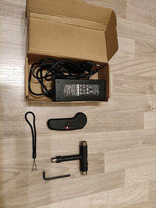 WowGo 2S Elektrirula tippkiirusega 38 km/h (Surnud aku) (10 фото из 10)