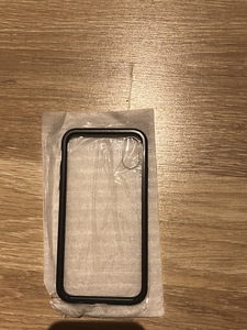 Продам чехлы на iPhone (2 фото из 3)