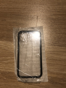Продам чехлы на iPhone (3 фото из 3)