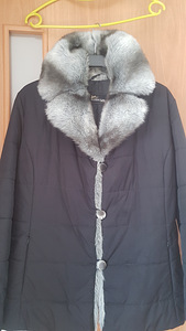 Женская куртка (3 фото из 7)