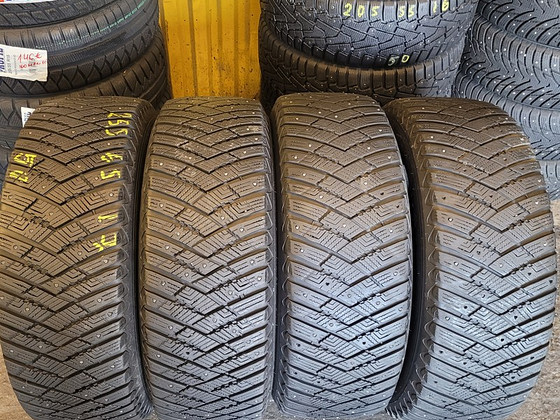 255 65 R 17 Goodyear Ultra Grip Ice Arctic SUV