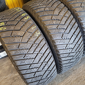 255 65 R 17 Goodyear Ultra Grip Ice Arctic SUV (2 foto / 4)