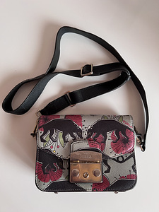 Сумка Furla оригинальная (5 фото из 5)