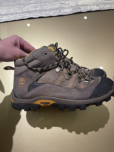 Ботинки для мальчиков № 36 Timberland (1 фото из 4)