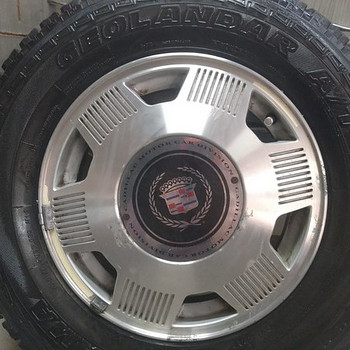 15" Cadillac veljed ( 5x115) + 205/70R15 lamell