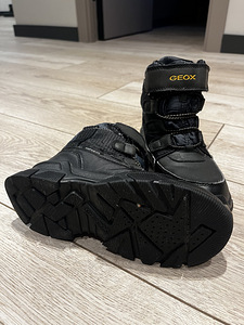 Зимние сапоги Geox (3 фото из 3)