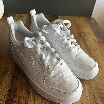 Tossud ( Nike )