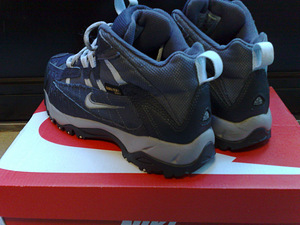 Nike gore-tex обувь 37 (3 фото из 3)