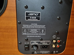 Активный сабвуфер jamo E6 (3 фото из 4)