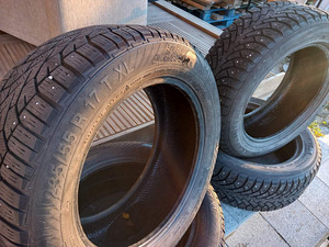 Зимняя резина 235/55R17 4 шт. (1 фото из 3)