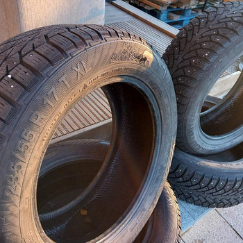 Talverehvid 235/55R17 4tk