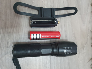 Led taskulamp+aku! UUS! (2 foto / 4)